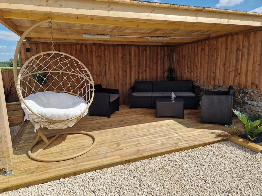 Chalet Industriel Avec Filet Et Spa Sorigny Dış mekan fotoğraf