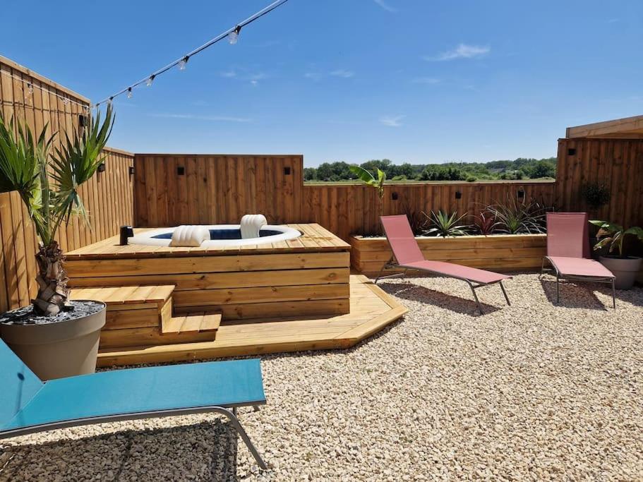 Chalet Industriel Avec Filet Et Spa Sorigny Dış mekan fotoğraf
