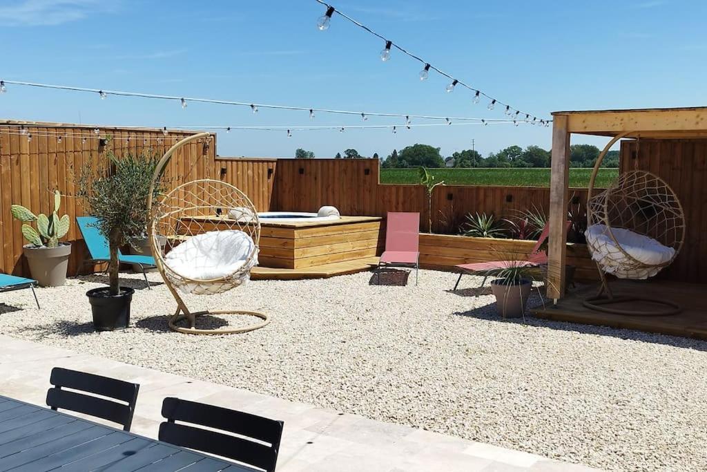 Chalet Industriel Avec Filet Et Spa Sorigny Dış mekan fotoğraf